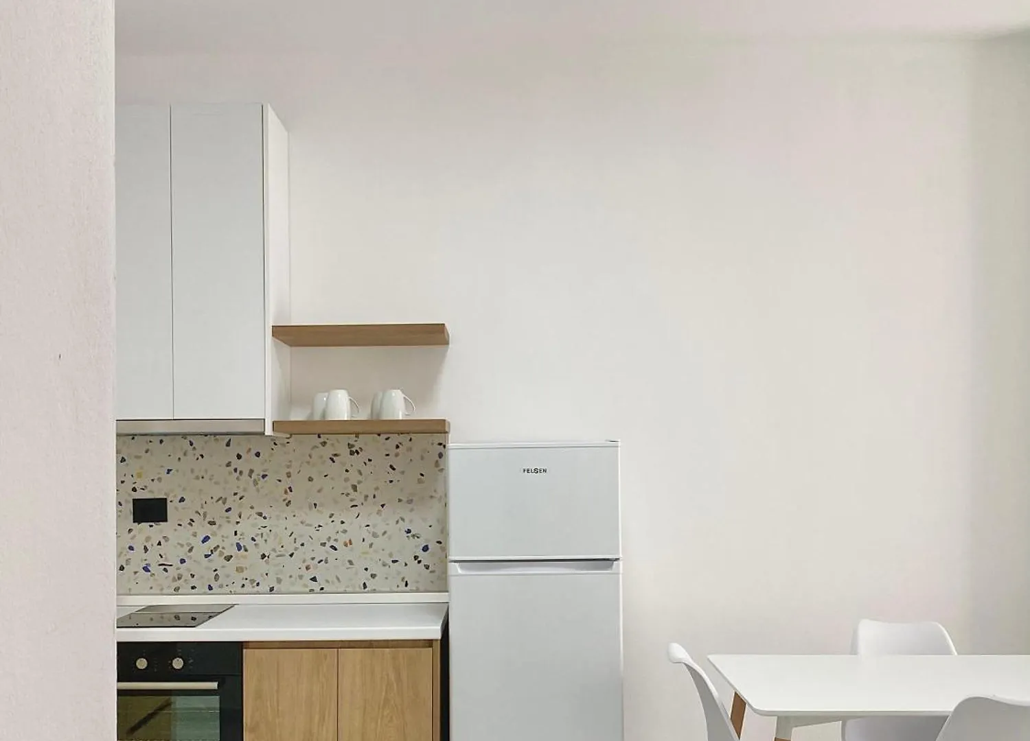 Apartment Lulu Suites - Sunny Golem